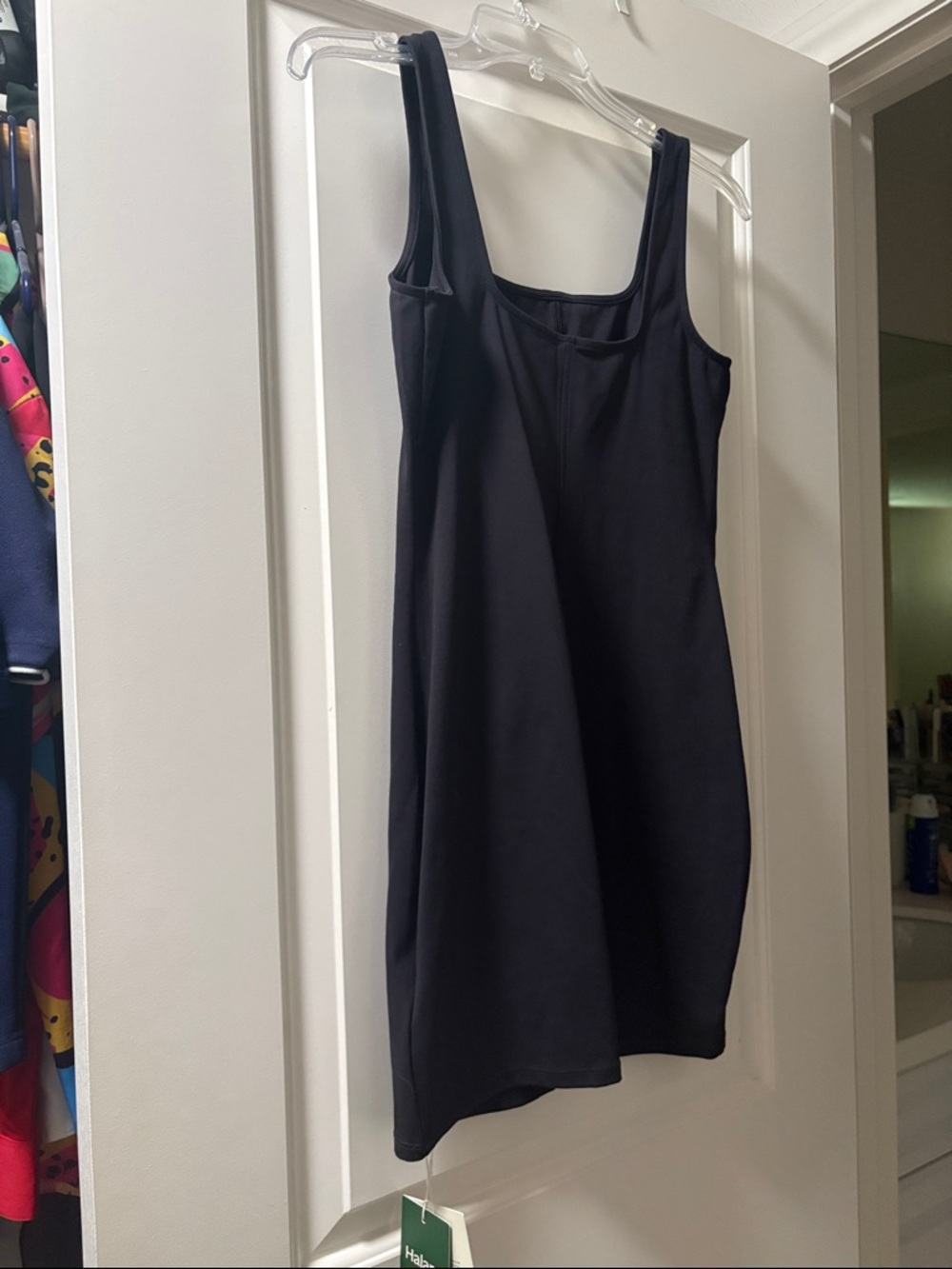 HALARA Black Tank Top with Scoop Neck brand new with tags medium
